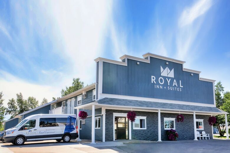 Hotel Royal Inn & Suites
