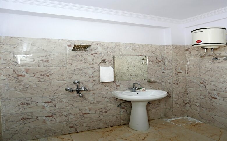 Hotel Oyo 9094 The Shivaay