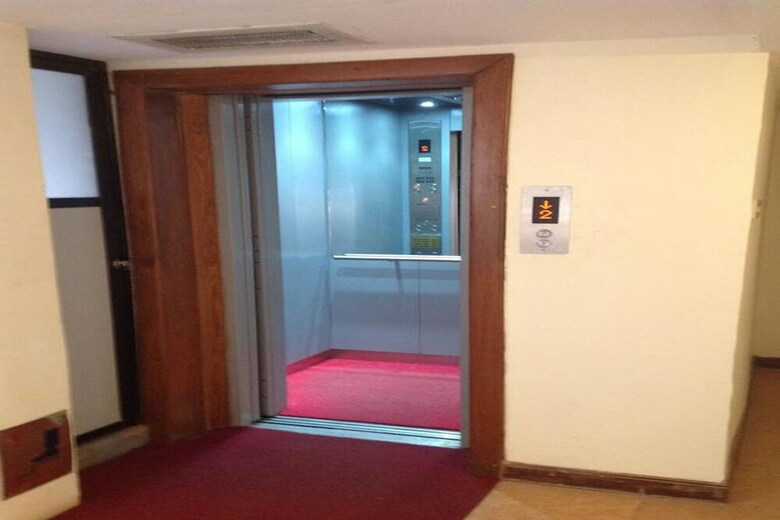Hotel Oyo 11459 Osho Holiday Inn