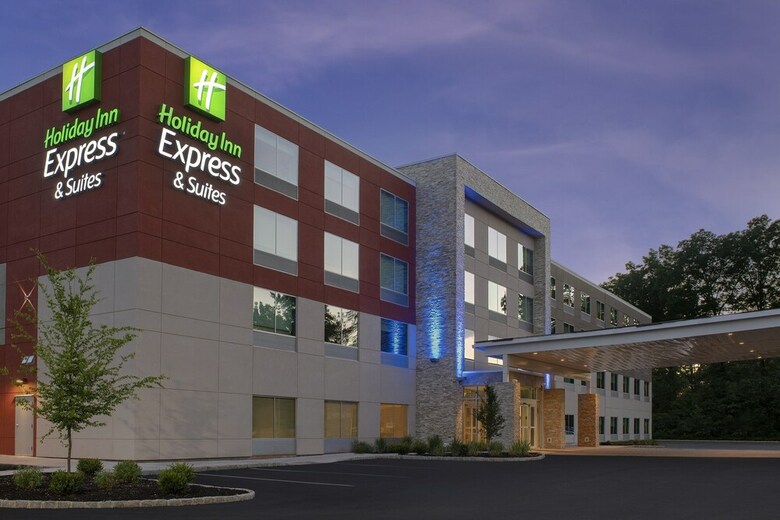 Hotel Holiday Inn Express And Suites North Brunswick