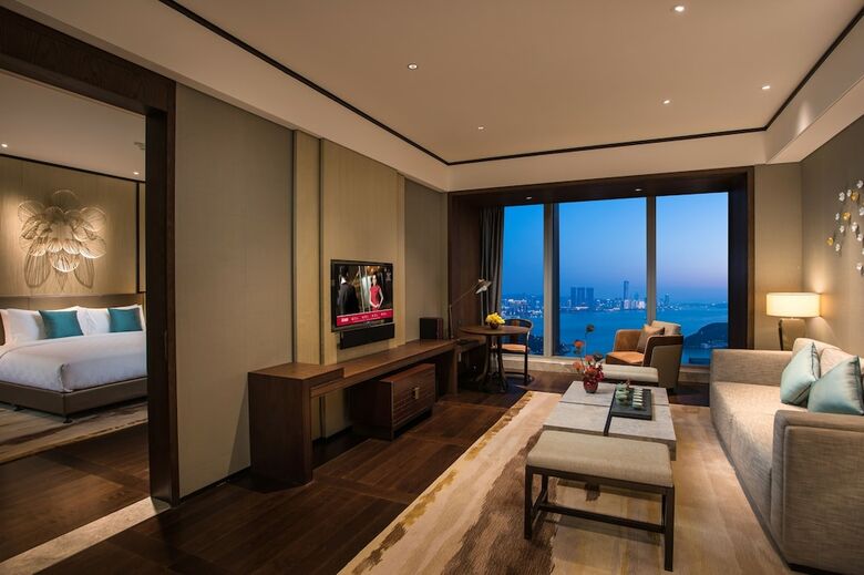 Hotel Hualuxe Xiamen Haicang