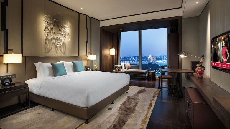 Hotel Hualuxe Xiamen Haicang