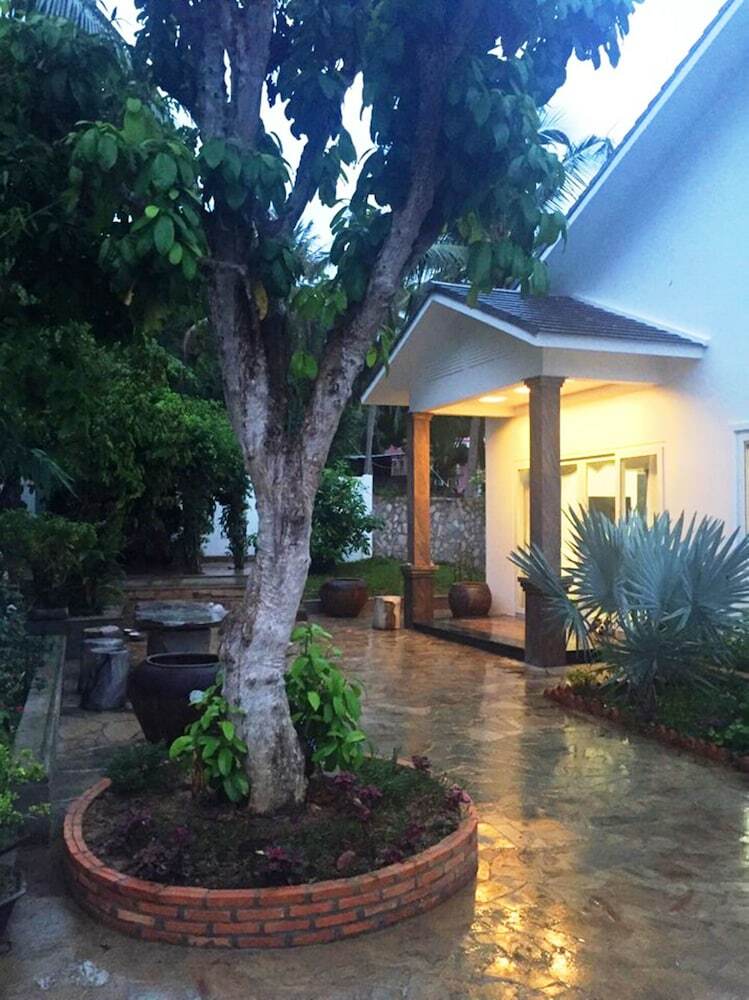 Hotel Le Giang Villa
