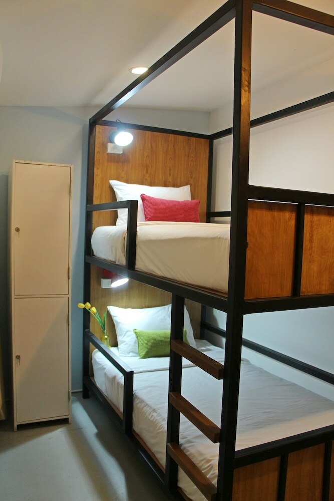 Hostal Zleep Inn Chiang Mai - Hostel