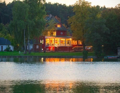 Hostal Wirtshaus Am See