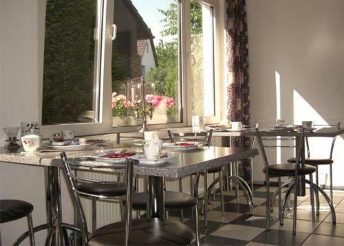 Hostal Hotel Garni Haus Sch�nberger