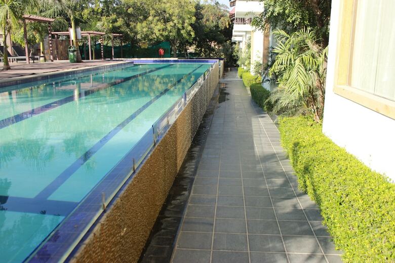Hotel Ramya Resort & Spa
