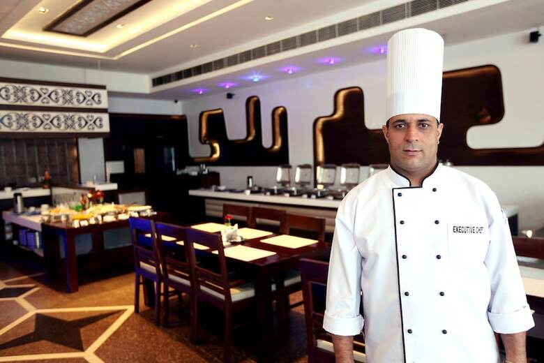 Palette - Hotel K C Cross Road