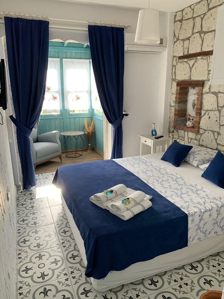 Windmill Alacati Boutique Hotel