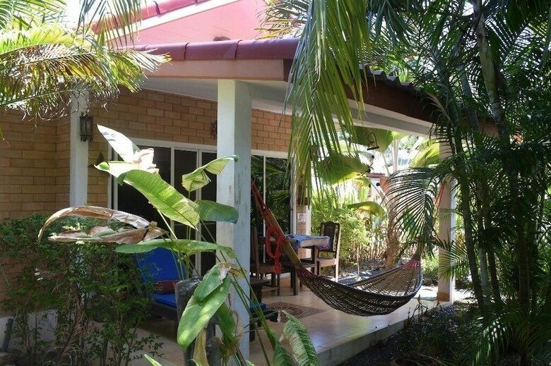 Villa Sanuk Bungalows