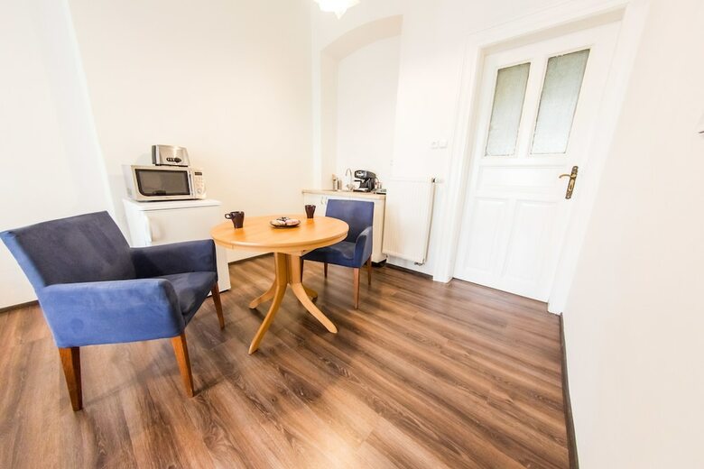 Freedom Rooms And Apartments