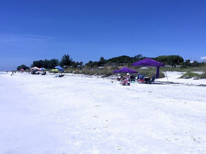 Beach Retreat Unit B By Anna Maria