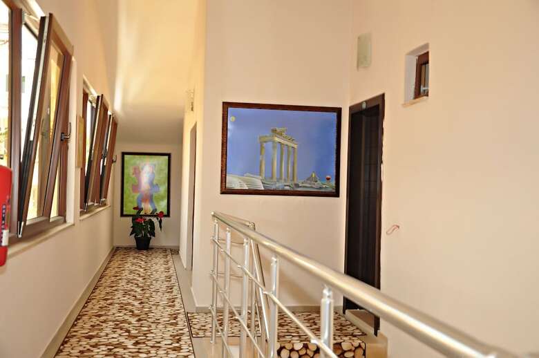 Ceren Family Suit Hotel