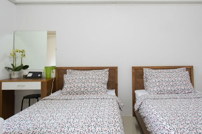 I-home Residence And Hotel