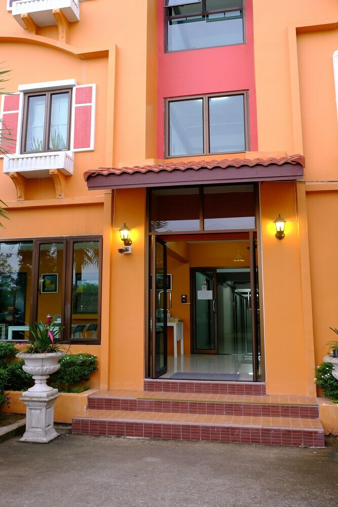 I-home Residence And Hotel
