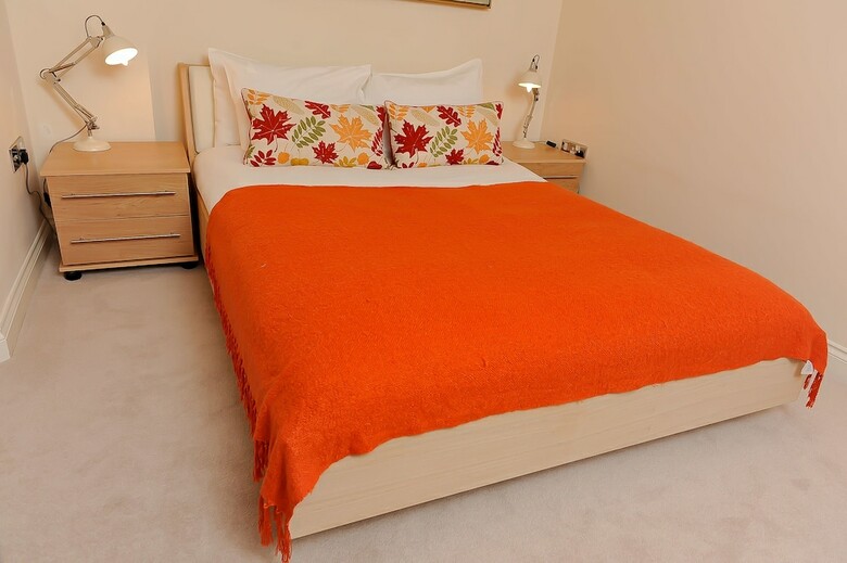 Reading Town Center River View Serviced Apartments