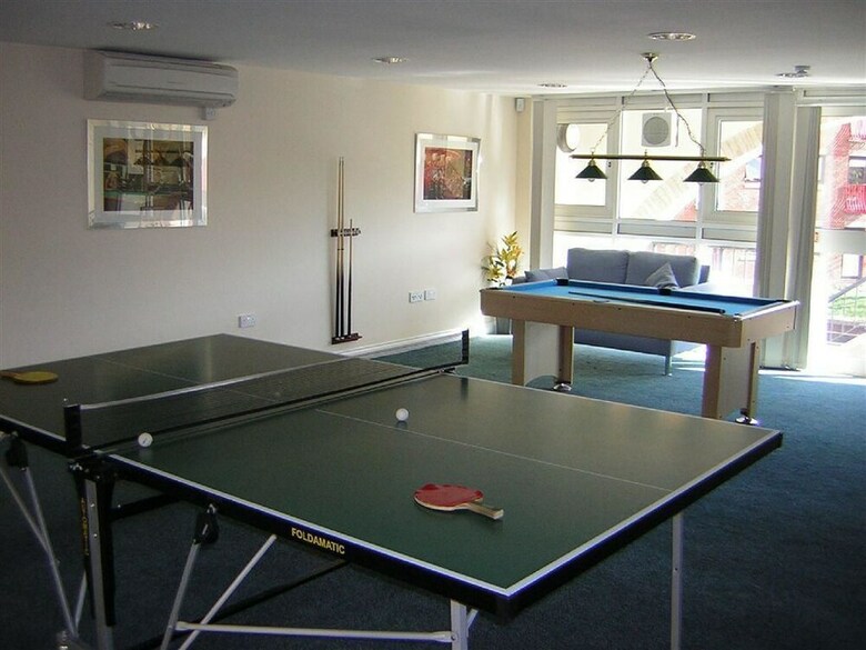 Reading Town Center River View Serviced Apartments