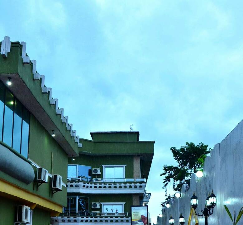 Hotel Executive Inn