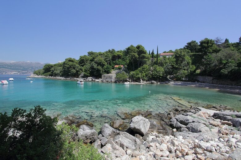 Aparthotel Kalamota Beach House