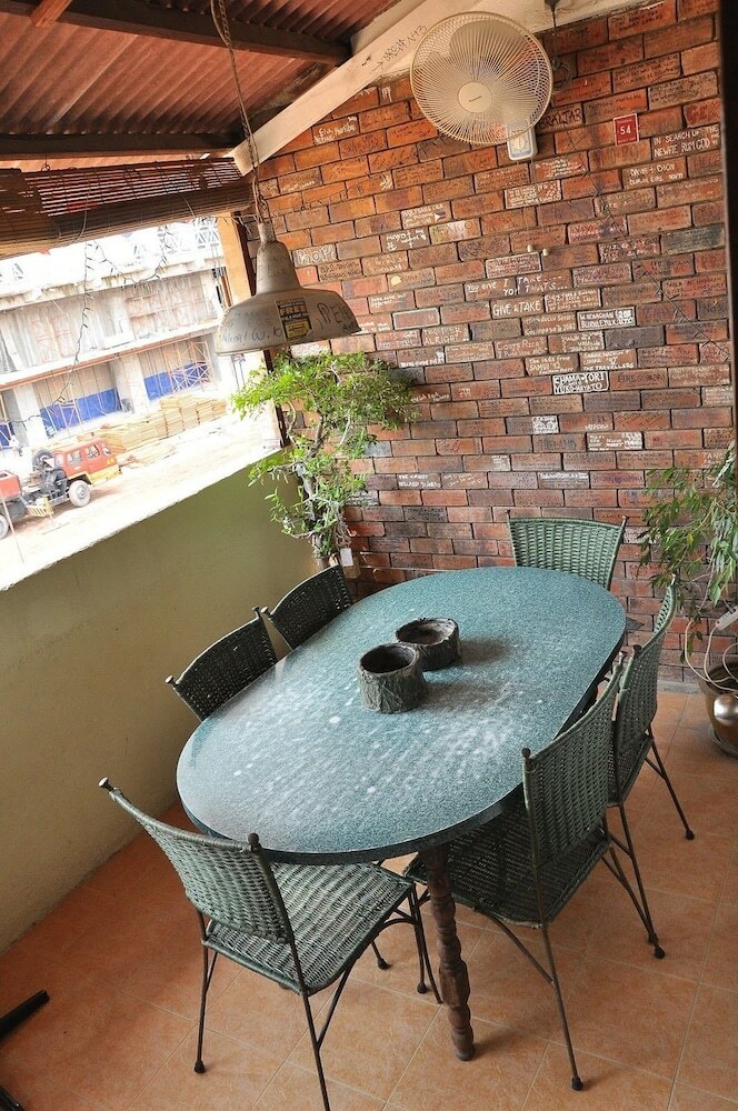 Hotel Johan Travellers Lodge