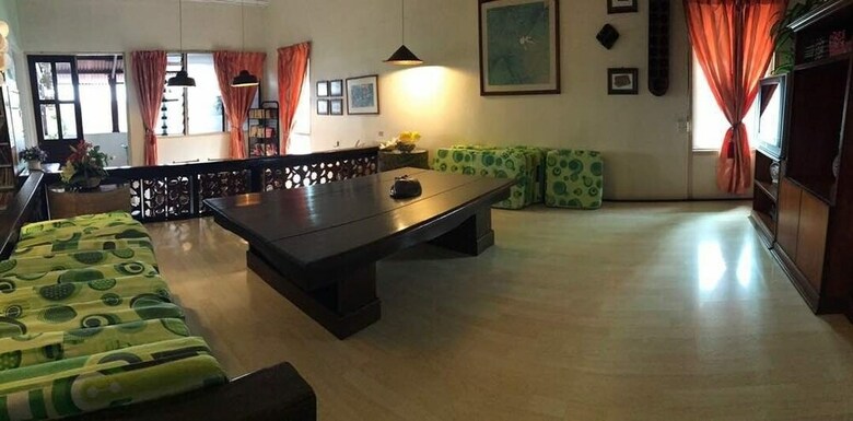 Hotel Johan Travellers Lodge
