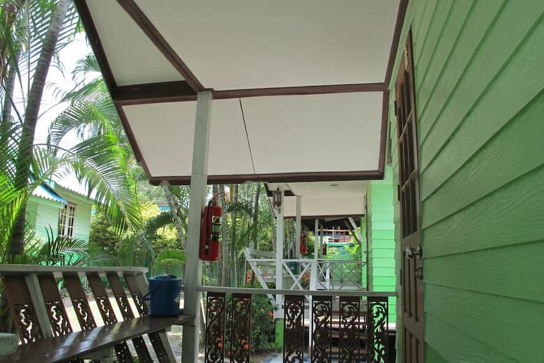 Hotel The Green Resort Sri Racha