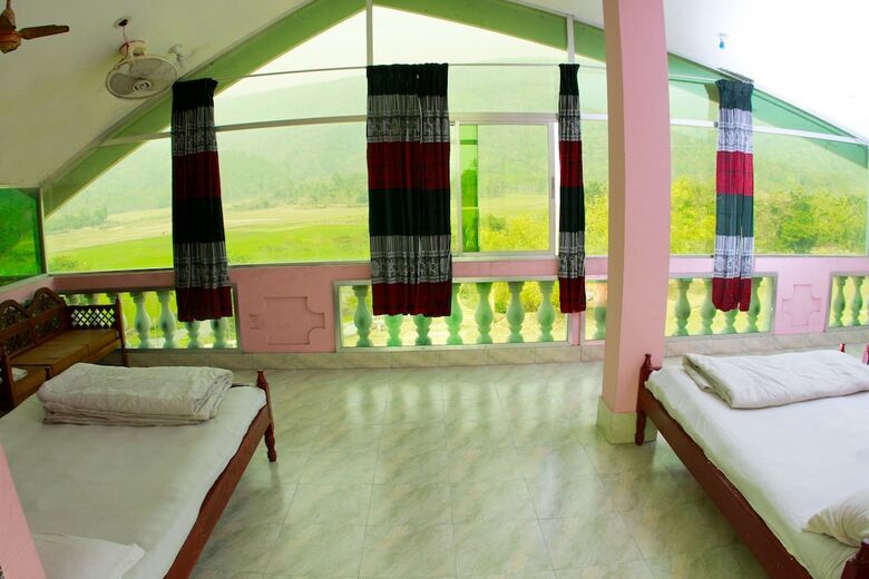 Hotel Jaintia Hill Resort