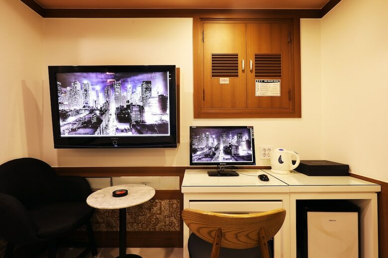 Sm Boutique Hotel