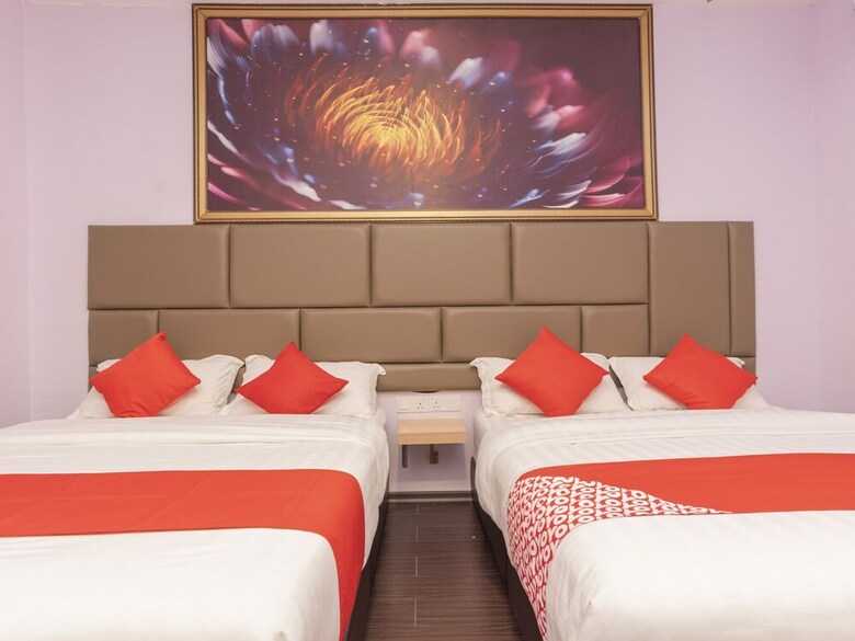 Oyo 89423 Zenz Hotel