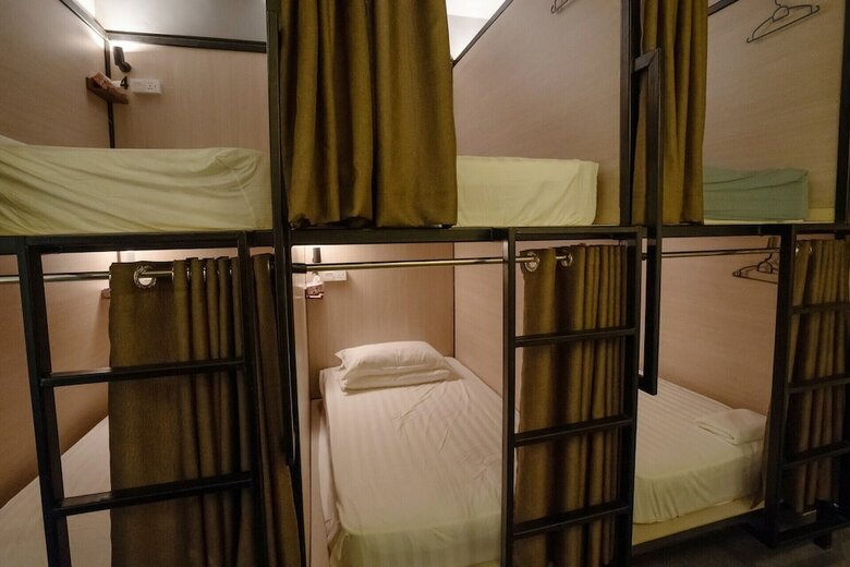 Oyo 89423 Zenz Hotel