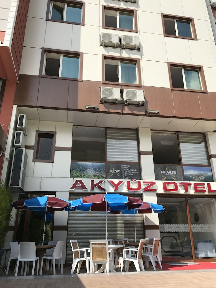 Hotel Akyuz Rooming House