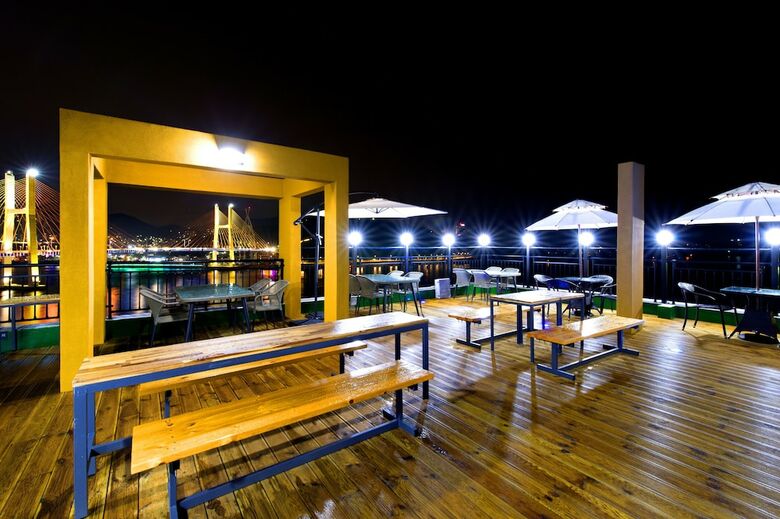 Hotel Yeosu Sunhill Spa Pension