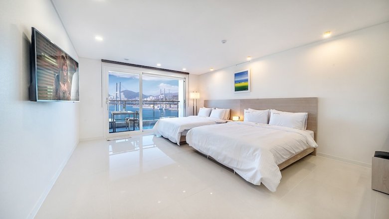 Hotel Yeosu Sunhill Spa Pension