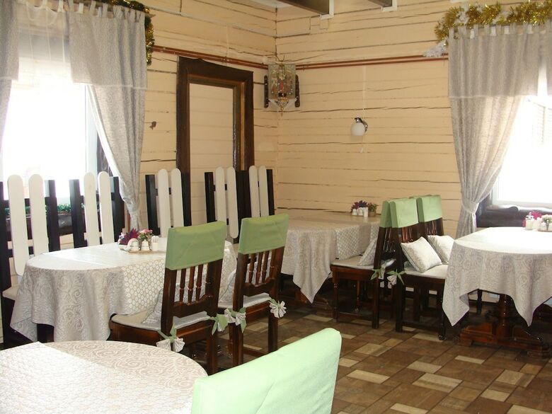 Hotel Holiday Village Bayar