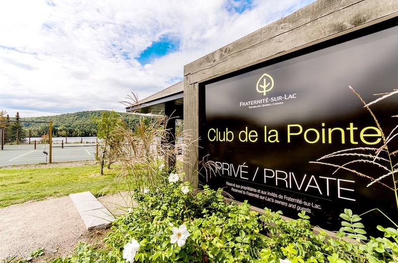 Fraternit�-sur-lac By Location Adp