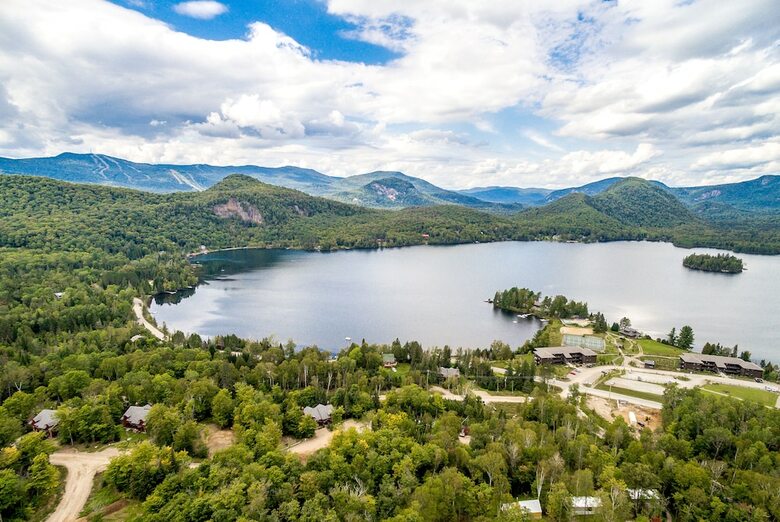 Fraternit�-sur-lac By Location Adp