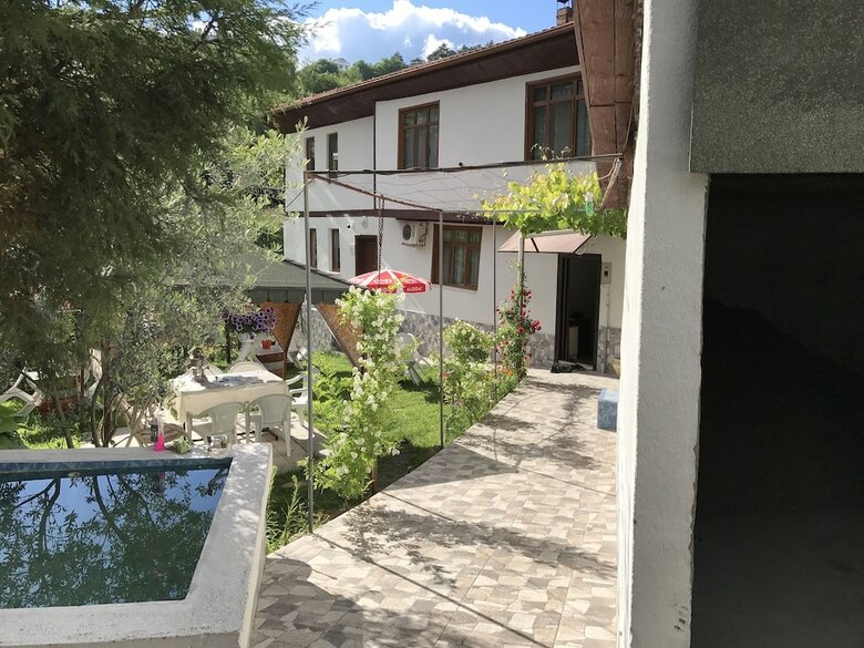 Hotel Emiroglu Konak
