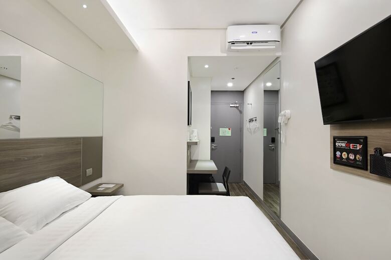 Hotel Red Planet Aurora Boulevard