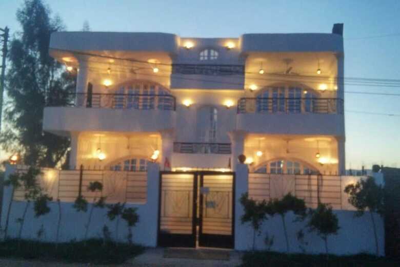 Hotel Lotus Lis House