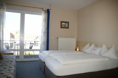 Hostal Landhotel Sch�ll
