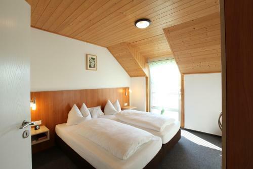 Hostal Landhotel Sch�ll