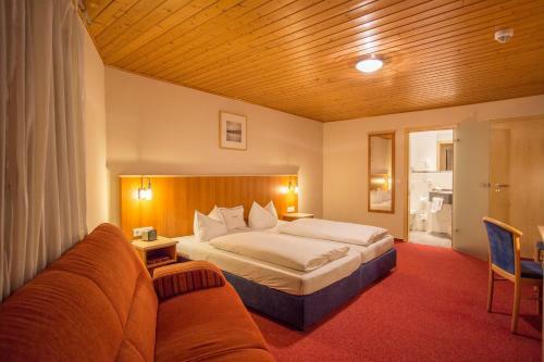 Hostal Landhotel Sch�ll