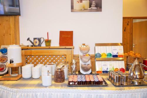 Hostal Landhotel Sch�ll
