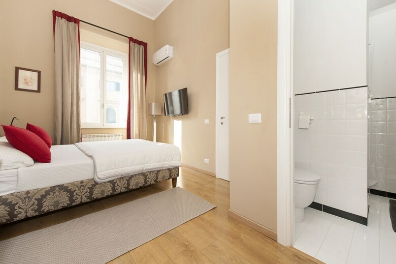 Hotel Kiss Inn