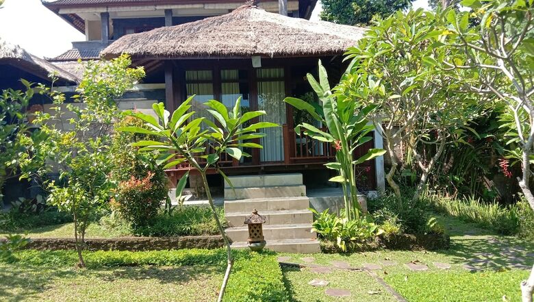 Hotel Astawa House