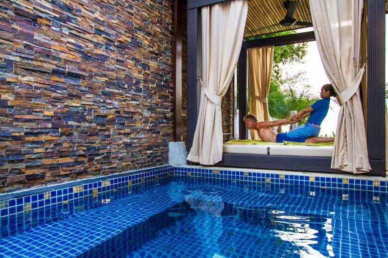 5 Bedroom Beach Front Villa Banyan