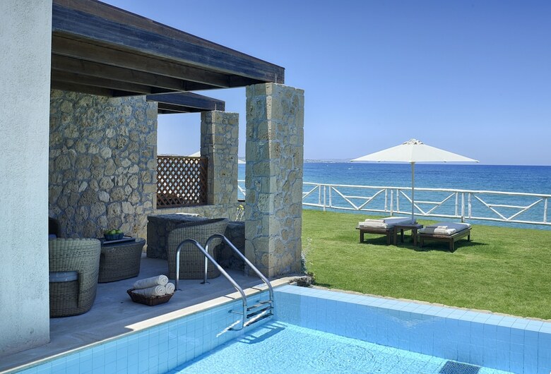 Hotel Ikaros Beach Resort & Spa