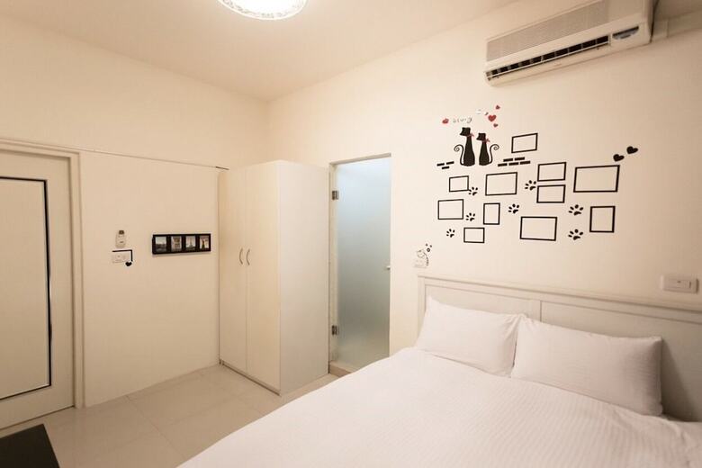 Hotel Fengjia Line Stack
