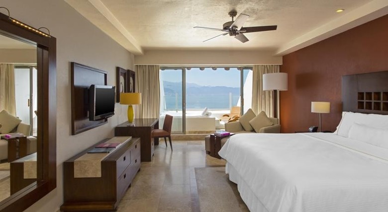 Westin Resort & Spa Puerto Vallarta Hotel
