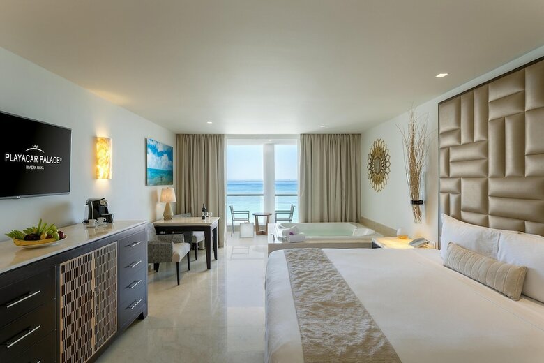 Hotel Playacar Palace